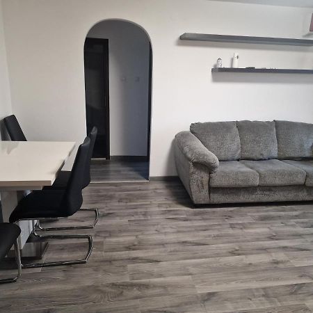 Apartament Gara De Nord Bukarest Exteriör bild