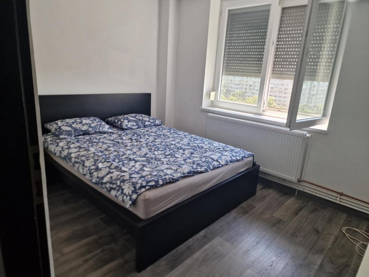 Apartament Gara De Nord Bukarest Exteriör bild