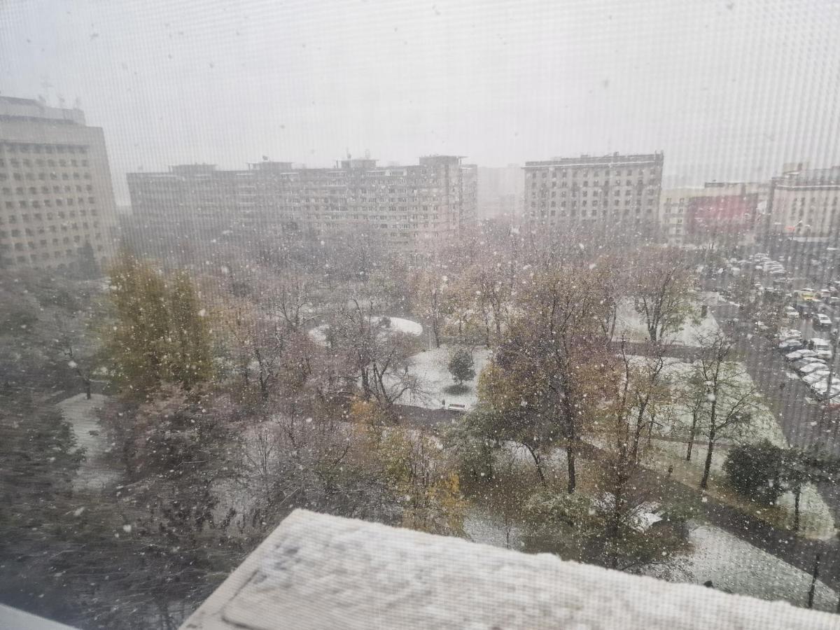 Apartament Gara De Nord Bukarest Exteriör bild